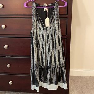 Black and white sleeveless dress